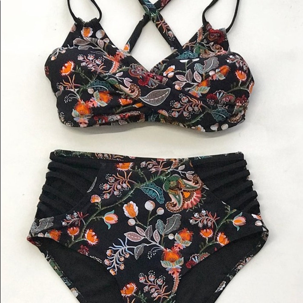 NWT Cupshe Flower Dance High Waisted Bikini Size M